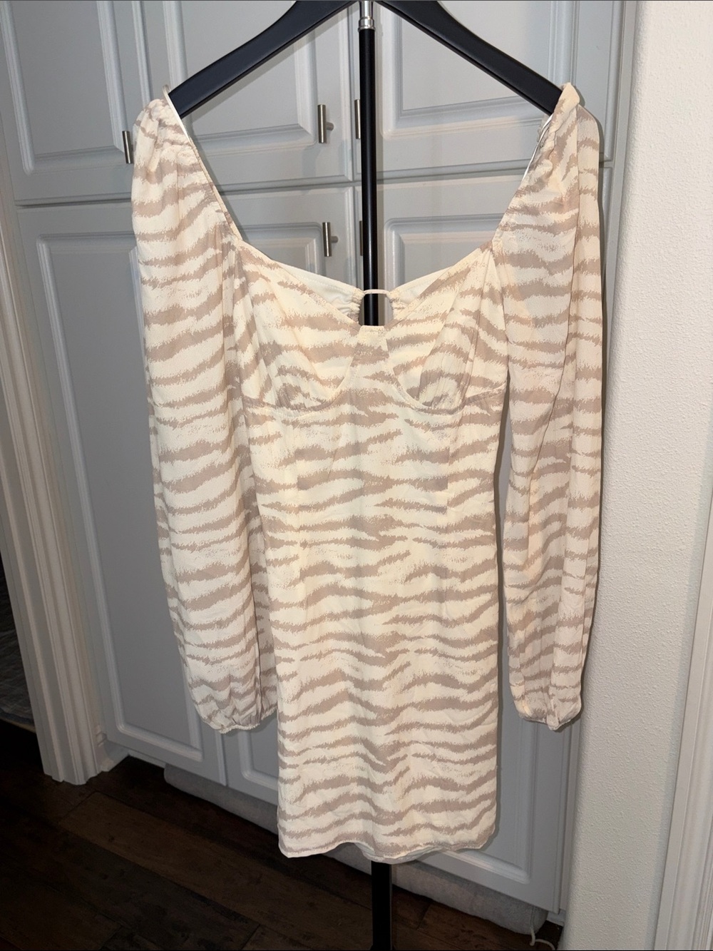Women’s Cream Zebra-Print Long Sleeve Mini Dress